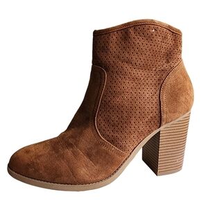 Sun + Stone Heeled Congac Faux Suede Zip Booties - 11 Women's